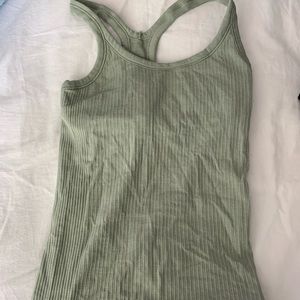 Lululemon SZ 2 ribbed tank